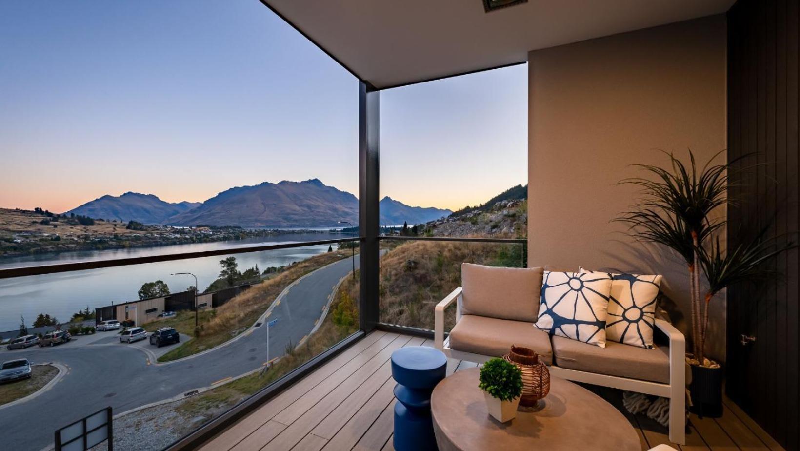 The Tiers- Hot Tub- Ac- Bbq- Free Parking Villa Queenstown Exterior photo